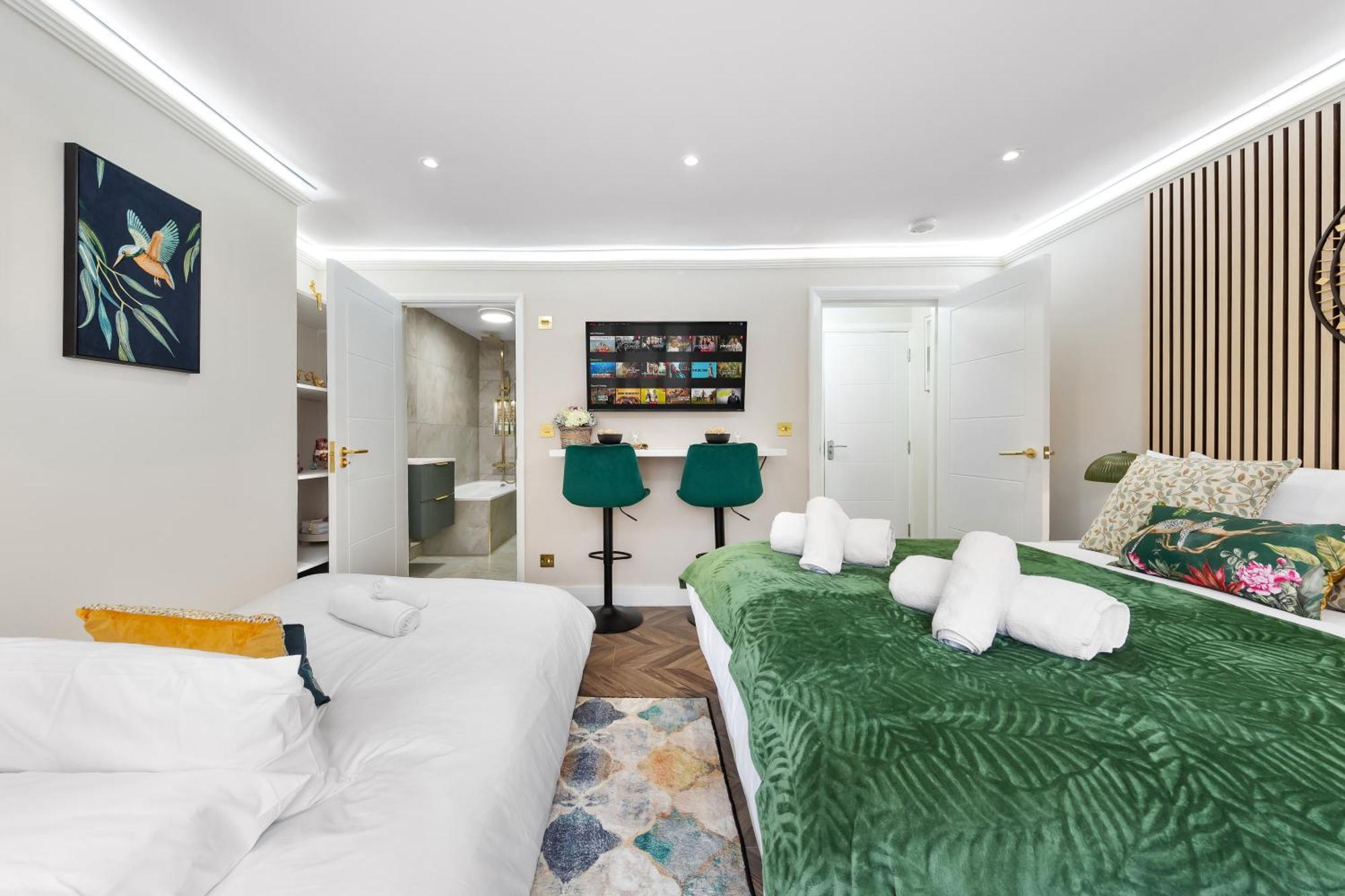 King's Cross Retreat - * London